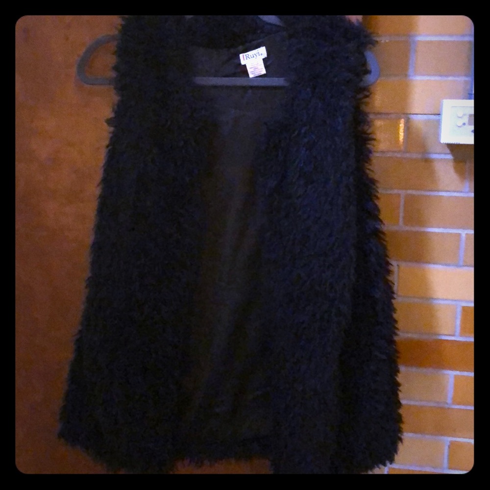 Fur vest